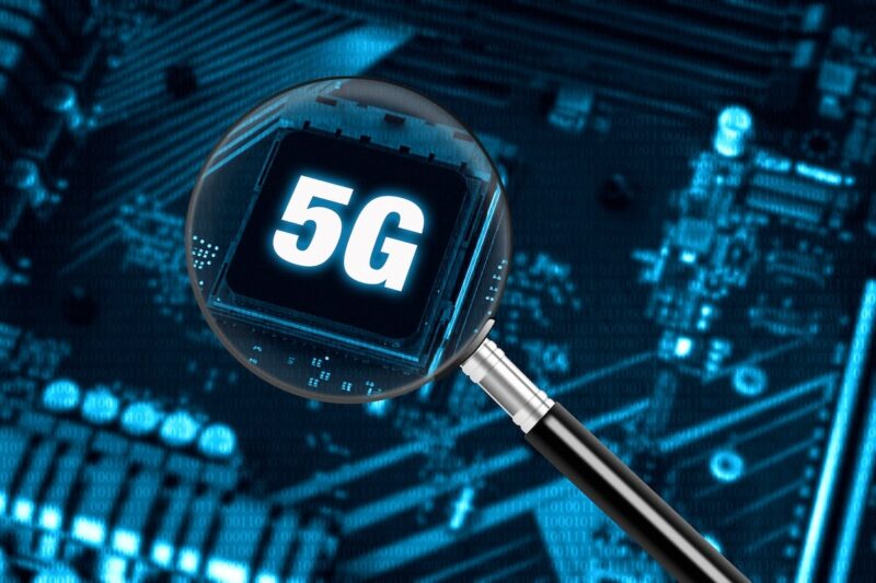 What Does indeed "5G UC" Mean on an iPhone or Android Telephone?